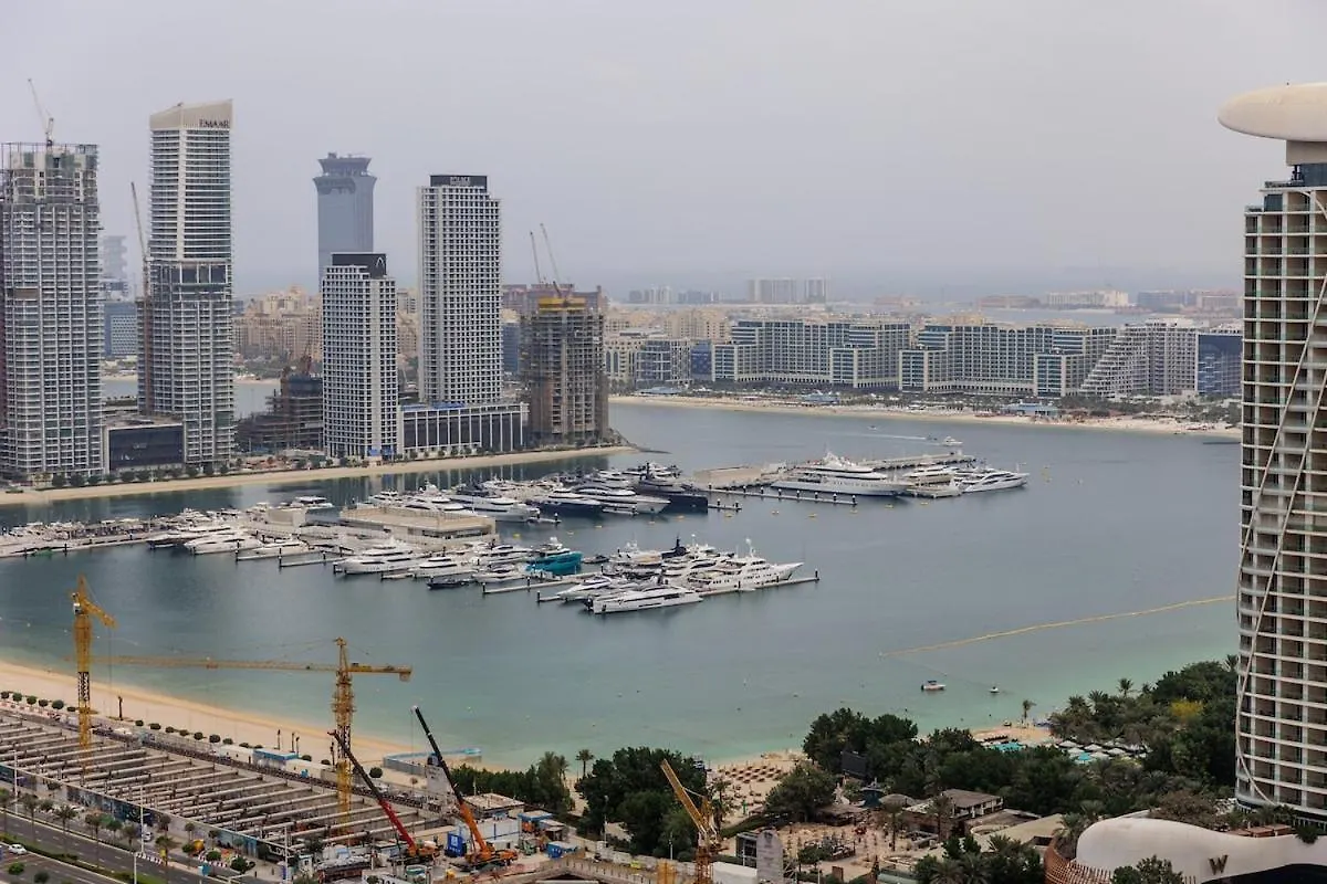 Apartment Sea View, Easy Access, Close To All Amenities Dubai