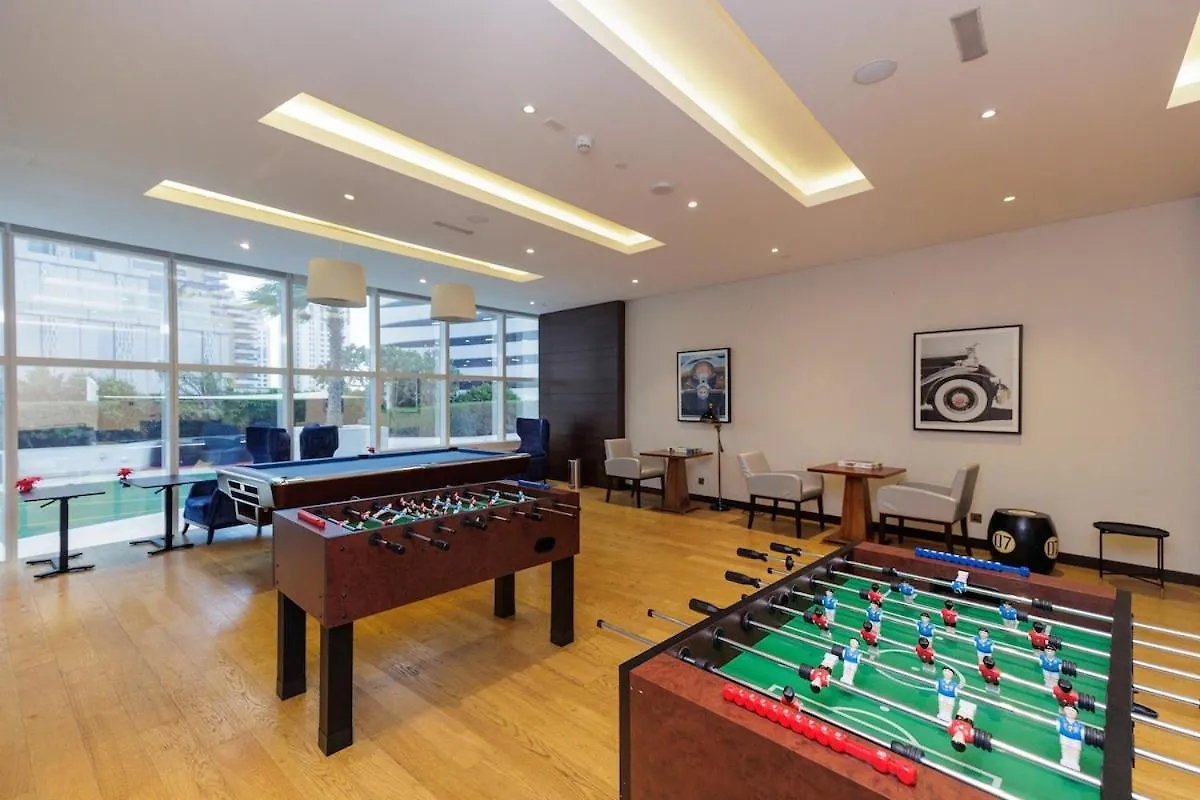 Apartment Sea View, Easy Access, Close To All Amenities Dubai
